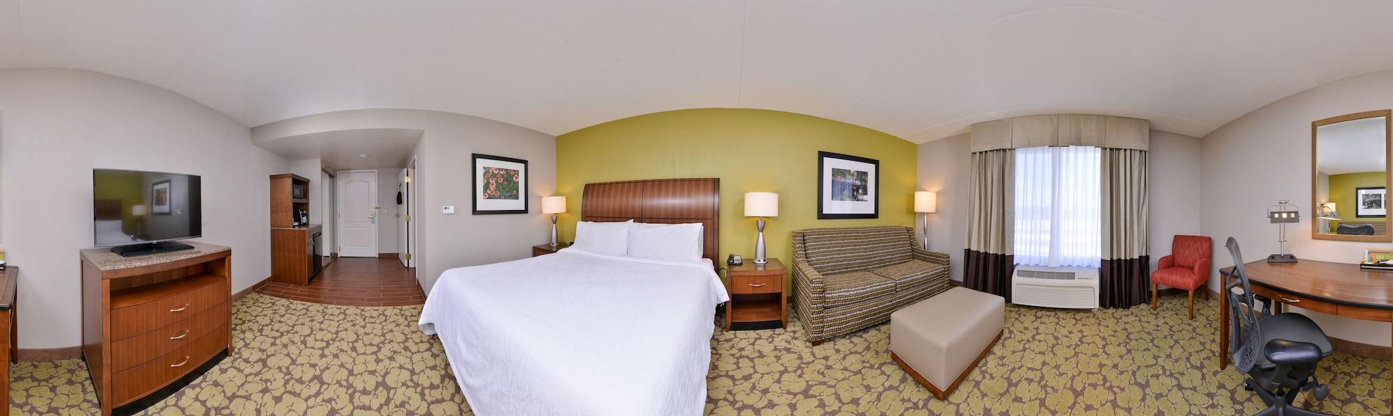 Hilton Garden Inn Indianapolis/Carmel Exterior photo