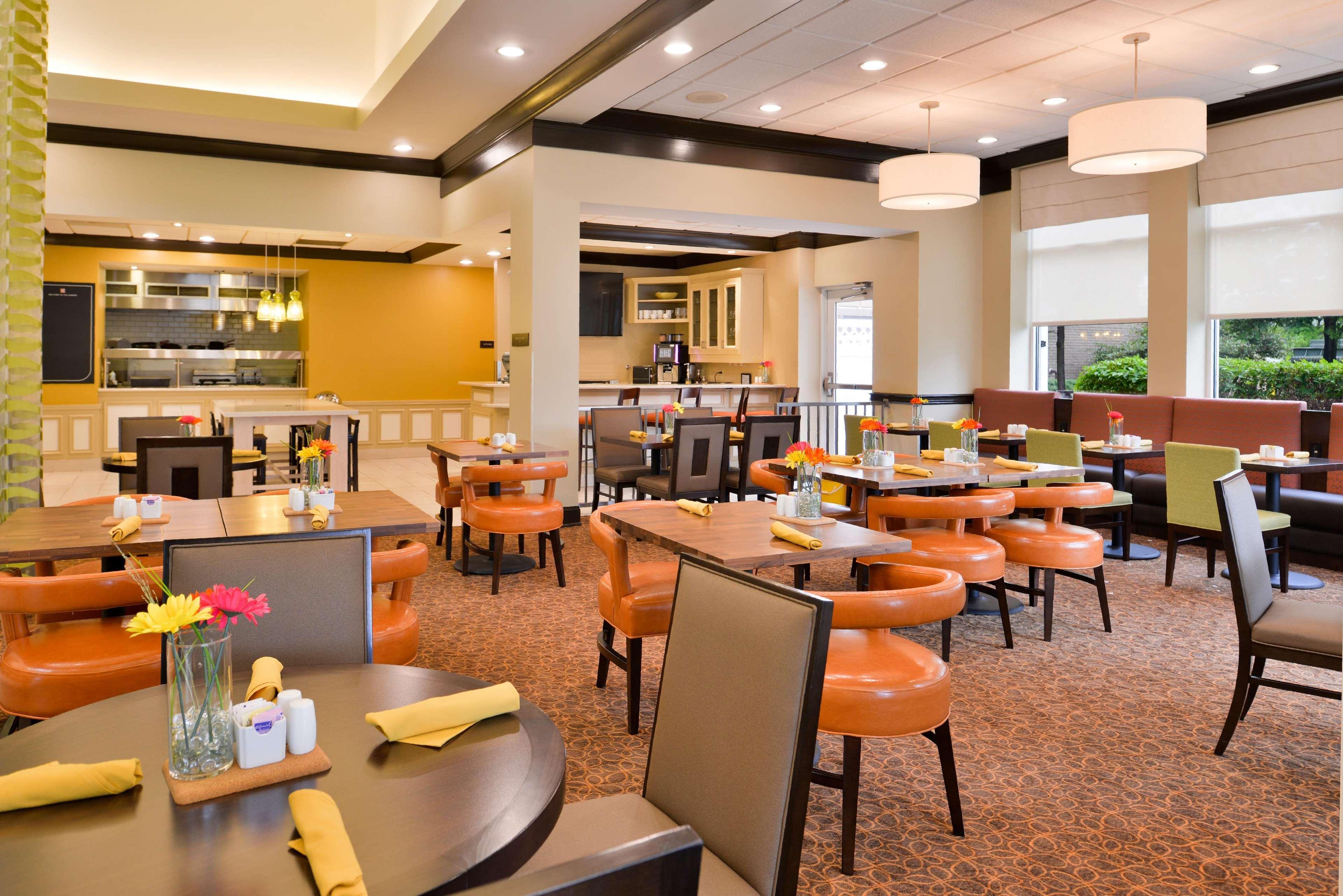 Hilton Garden Inn Indianapolis/Carmel Exterior photo
