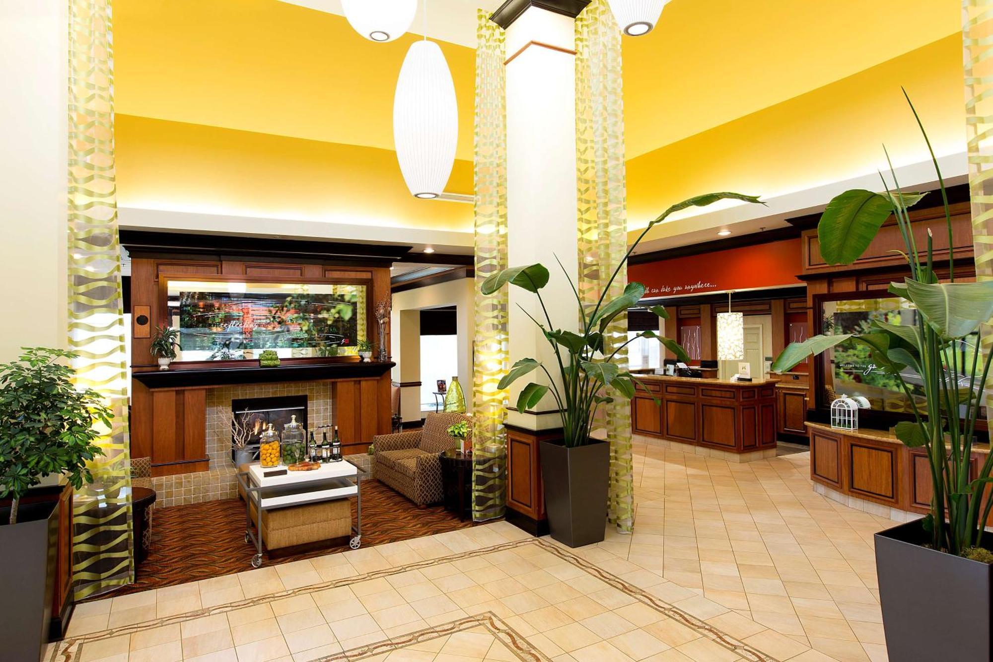 Hilton Garden Inn Indianapolis/Carmel Exterior photo