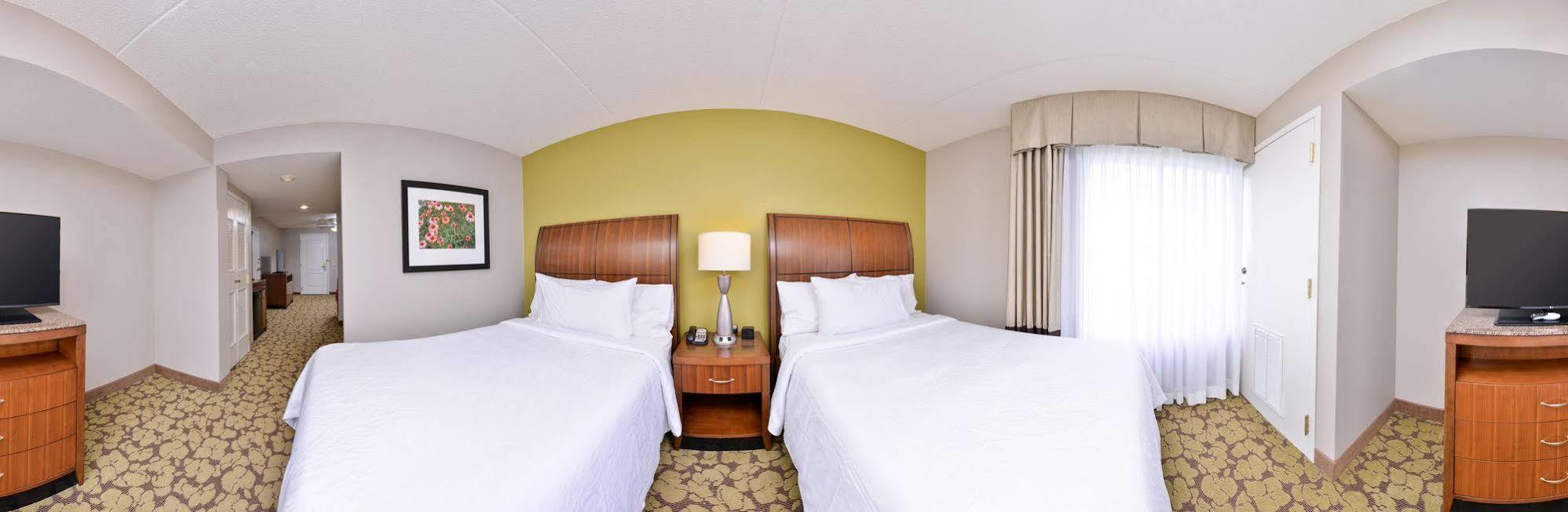 Hilton Garden Inn Indianapolis/Carmel Exterior photo